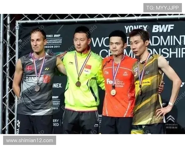 深圳足球队与重庆足球队赛后复盘分析比赛节奏与战术表现 深圳足球队与重庆足球队赛后复盘分析比赛节奏与战术表现