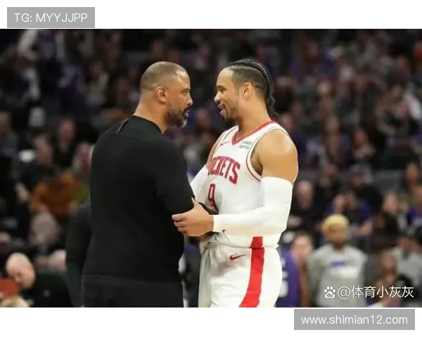 休斯敦火箭队与鹈鹕展开激烈对决谁能在NBA赛场上笑到最后 休斯敦火箭队与鹈鹕展开激烈对决谁能在NBA赛场上笑到最后