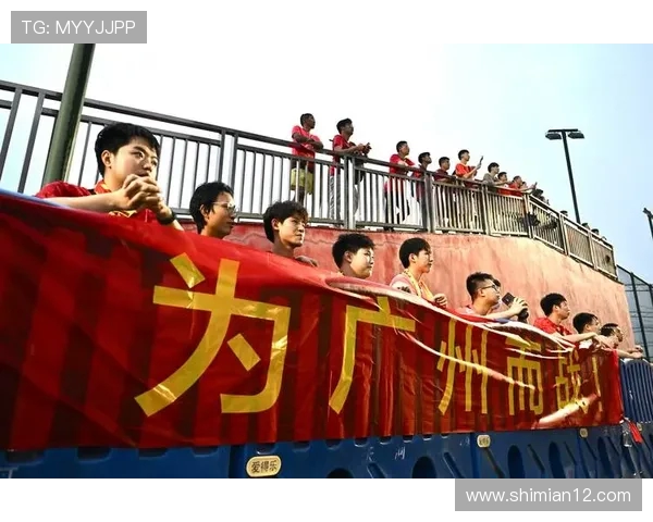 报恩尚武女足勇战庆州力争胜利展现团队精神与拼搏决心