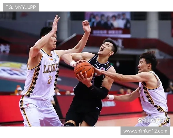 火箭队与国王队激战正酣2月7日精彩对决引发球迷热议