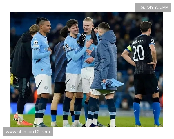 首回合曼联与巴黎激战正酣谁能在欧冠赛场上笑到最后